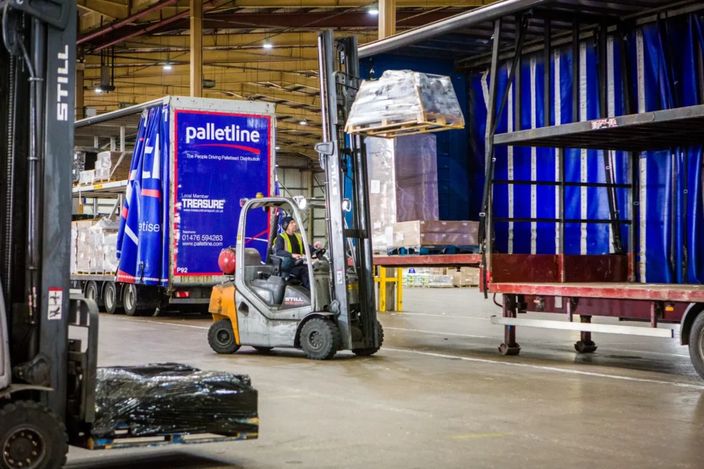 Loading Palletline Trailer
